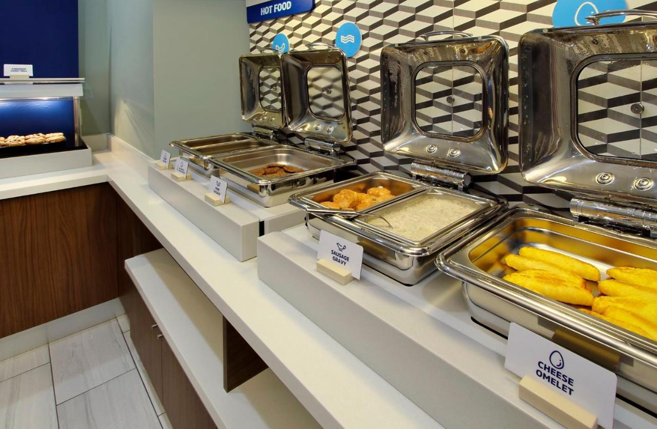Holiday Inn Express - Blair By Ihg Buitenkant foto
